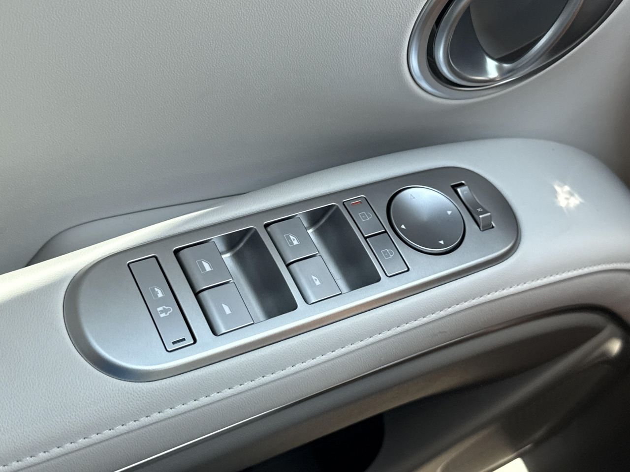 New 2026 Classy Blue Pearl Hyundai SE FWD image 17