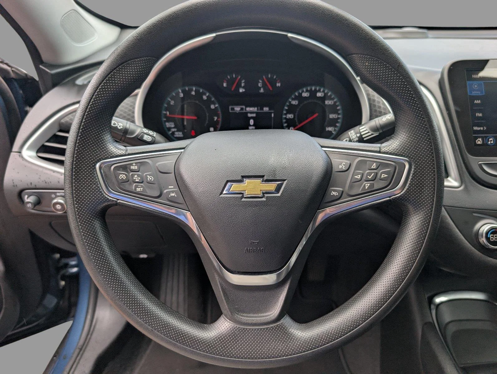 Used 2025 Lakeshore Blue Metallic Chevrolet LT image 22