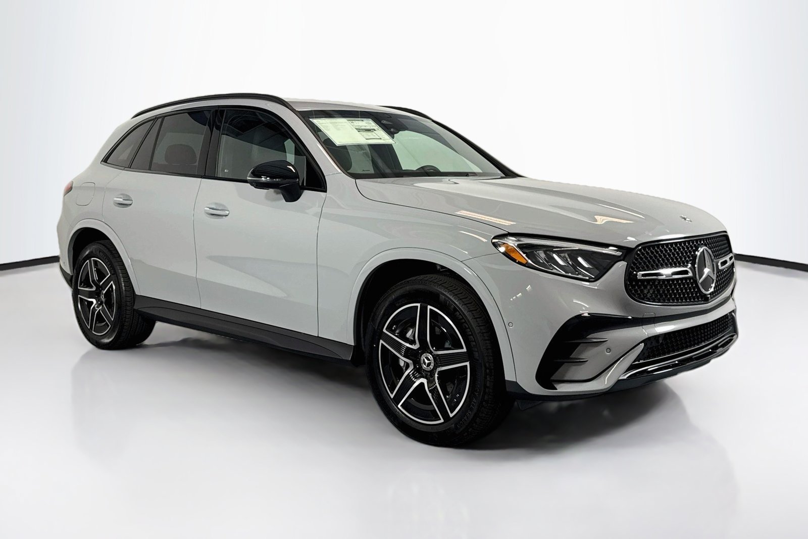 New 2026 MANUFAKTUR Alpine Grey Mercedes-Benz GLC 300 image 3