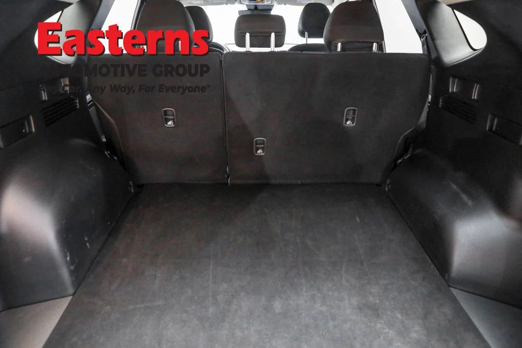 Used 2024 Gray Hyundai SEL image 9