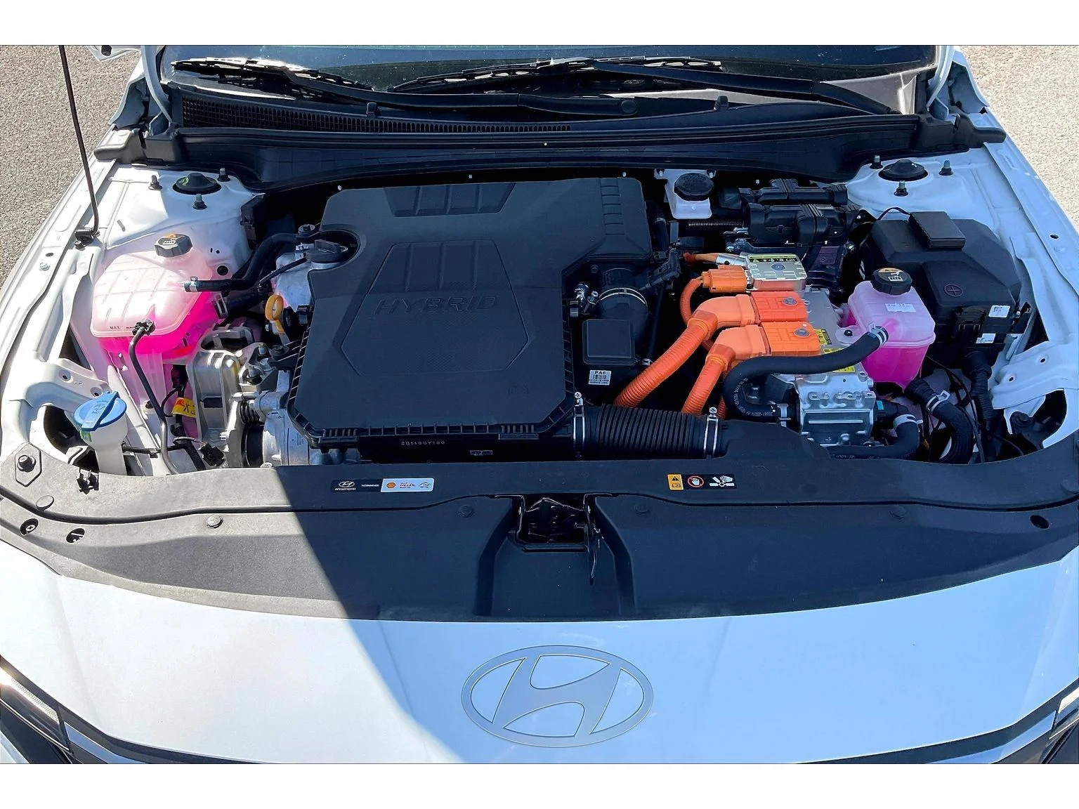 Used 2025  Hyundai SEL Sport image 8