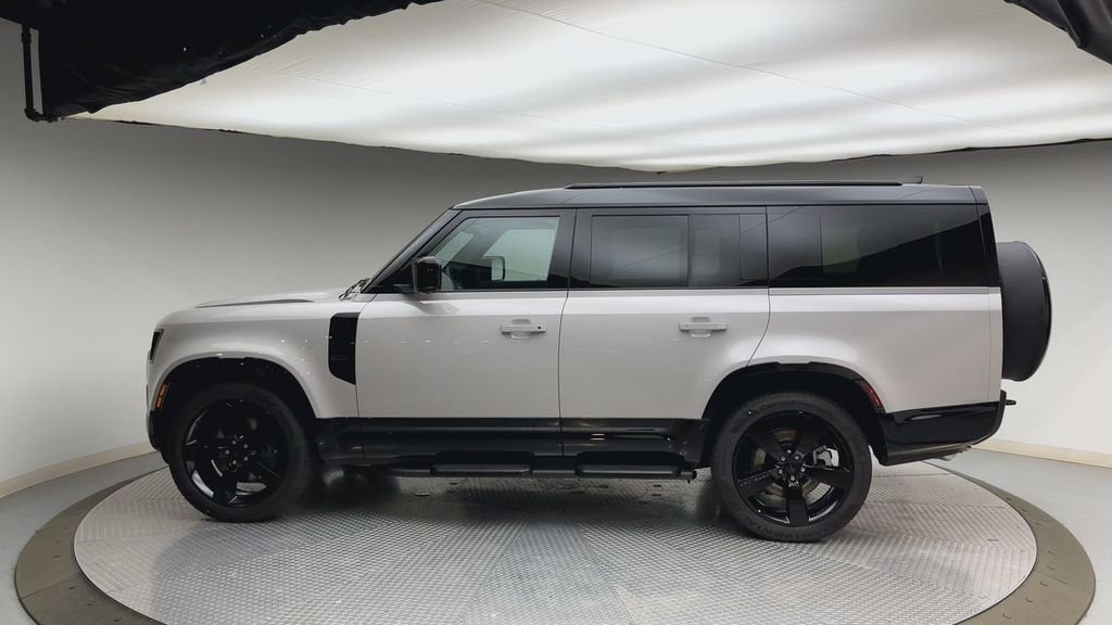 New 2026 Borasco Grey LAND ROVER X-Dynamic SE image 5