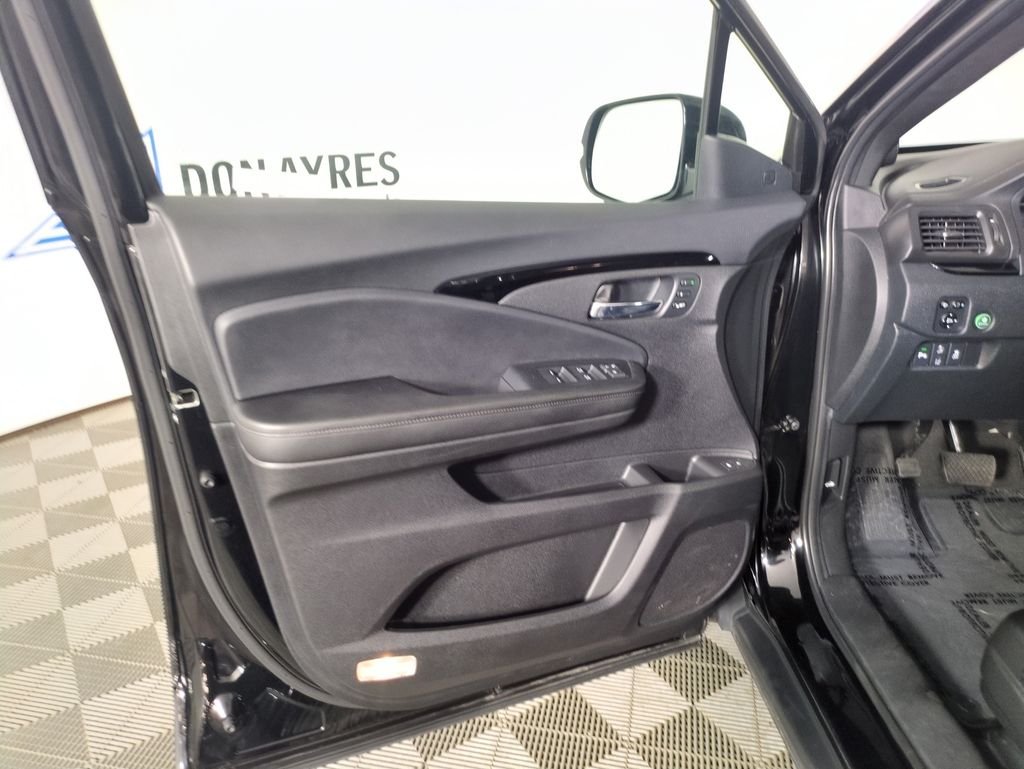 Used 2021  Honda Elite image 13