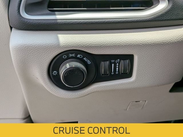 Used 2023 White Chrysler LX image 18