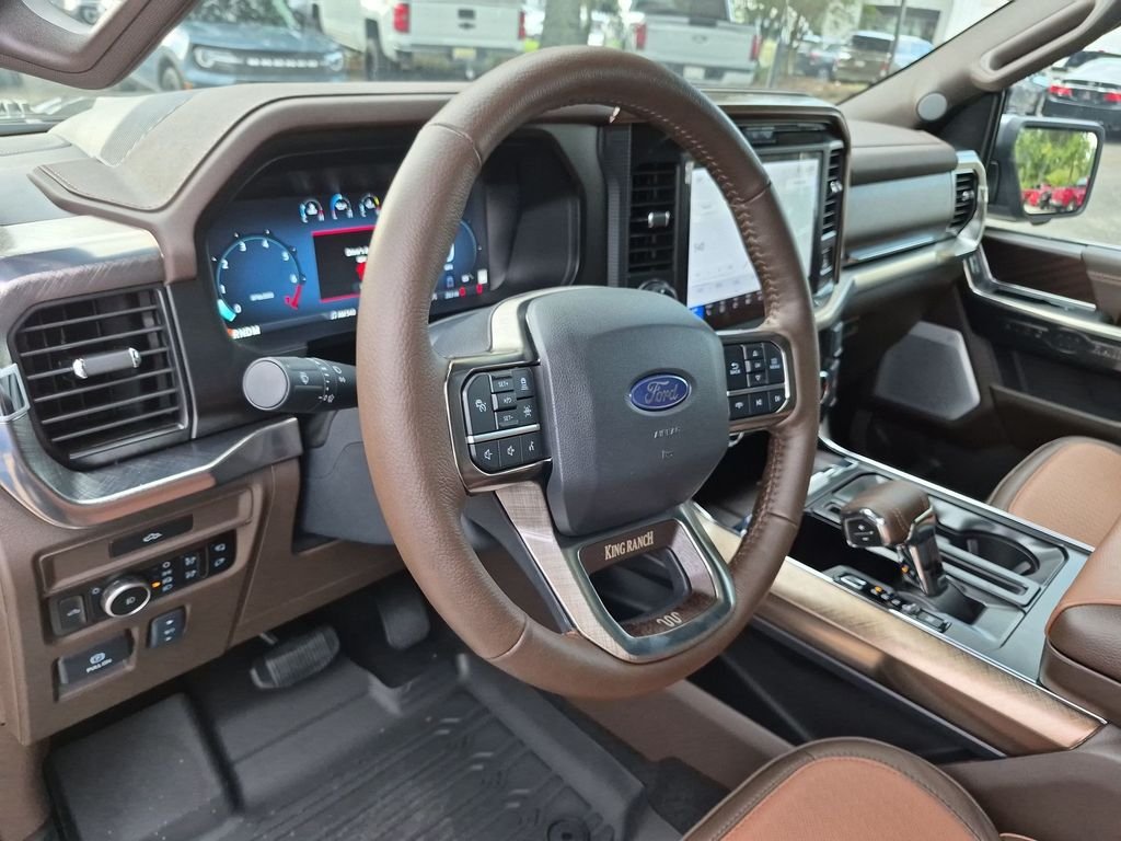 New 2026 Carbonized Gray Metallic Ford King Ranch® image 34