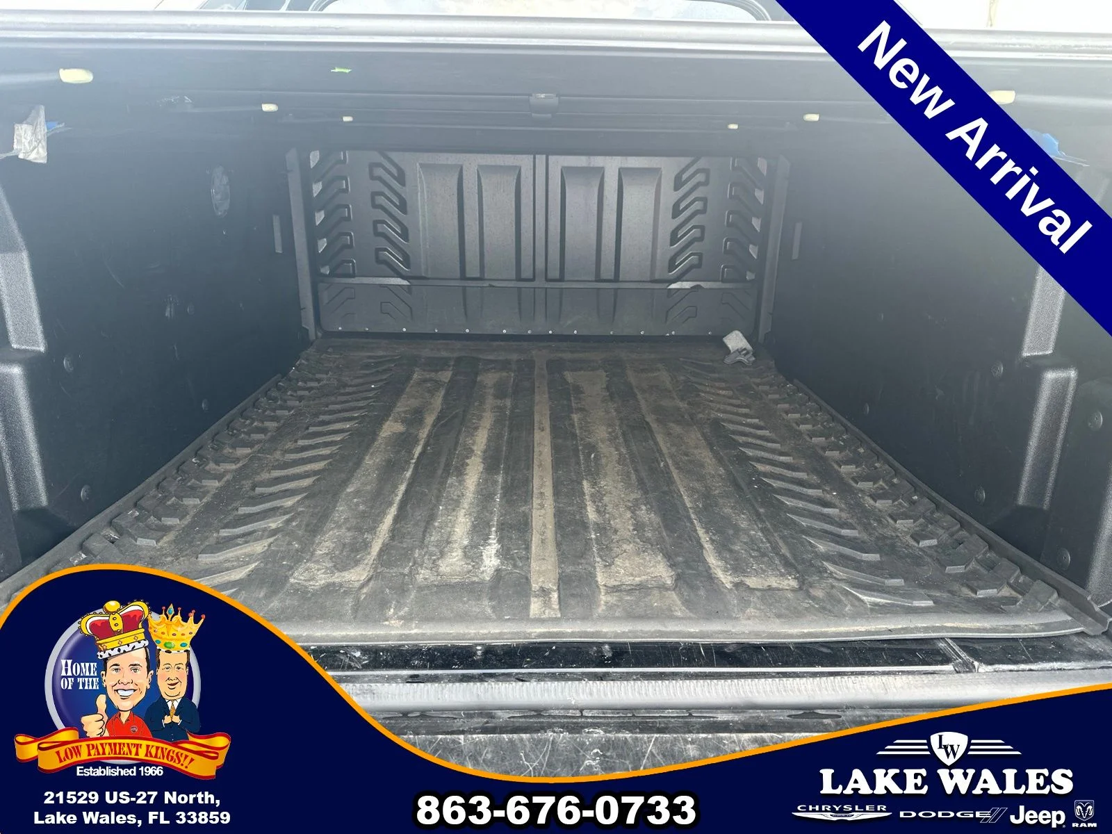 Used 2013 Black Chevrolet LT image 7