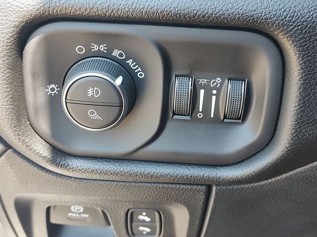 2026 RAM 1500 Laramie - Photo 24