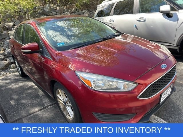 2015 Ford Focus Sedan SE's photo