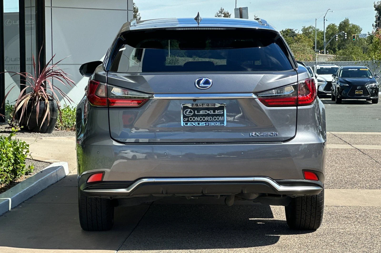 Used 2021 Gray Pearl Lexus 450h image 5