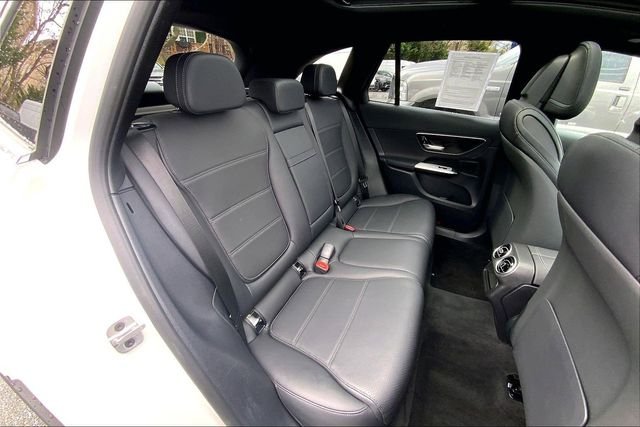 Used 2026 White Mercedes-Benz GLC 300 image 16