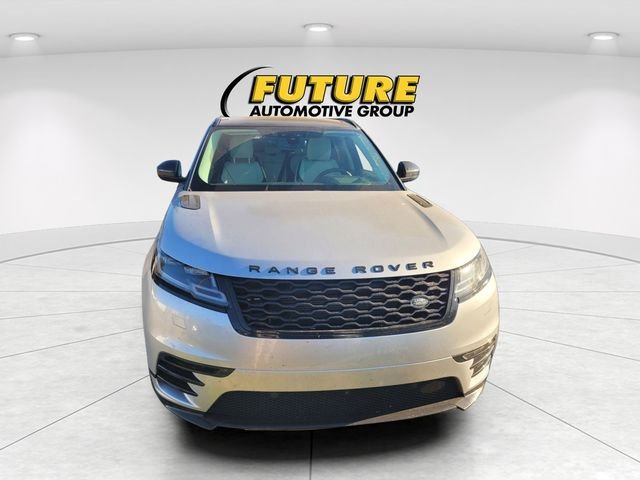 Used 2020  Land Rover R-Dynamic S image 2
