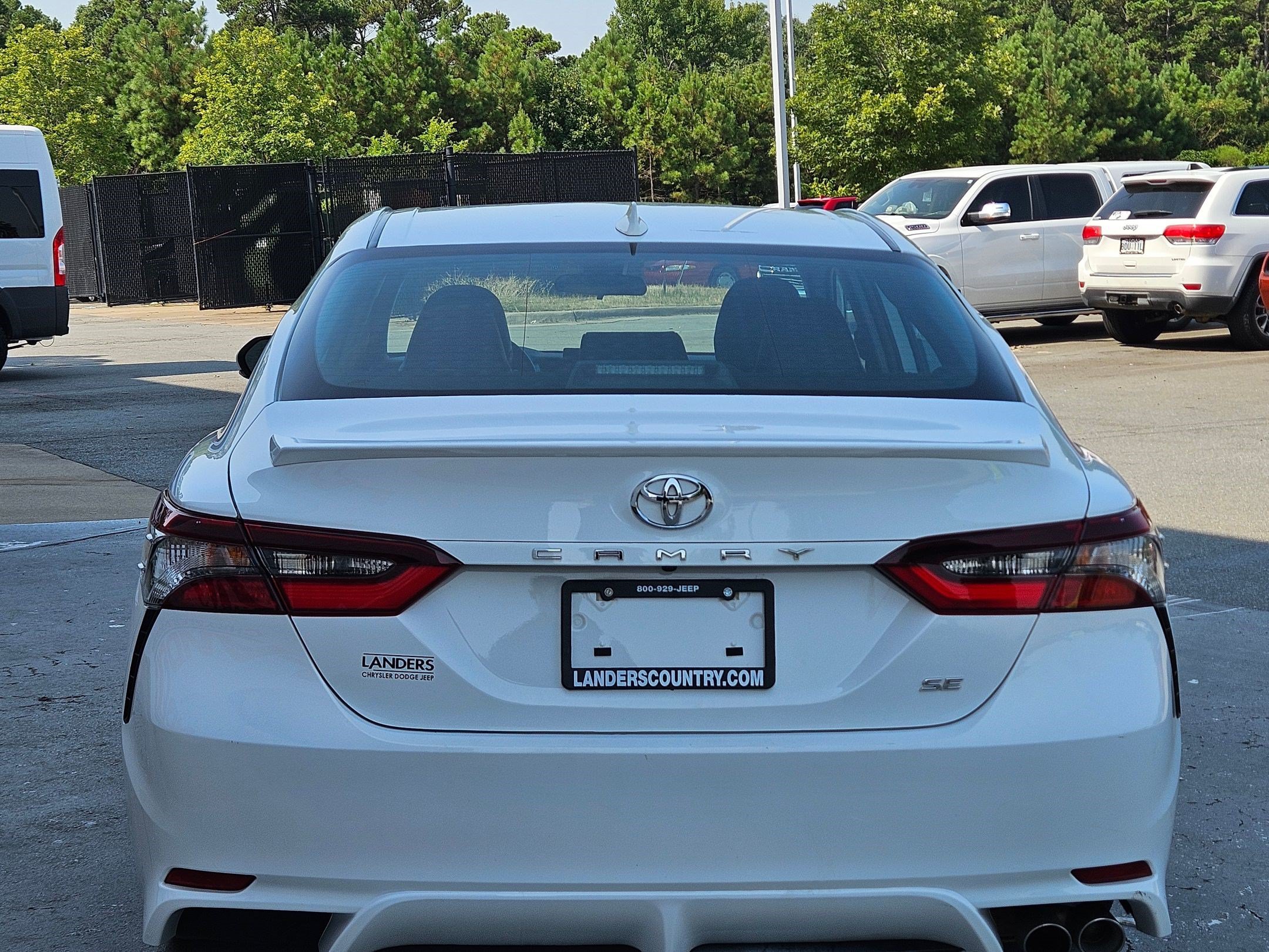 Used 2024 Ice Cap Toyota SE image 6