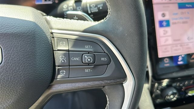 Used 2023 White Jeep Limited image 14