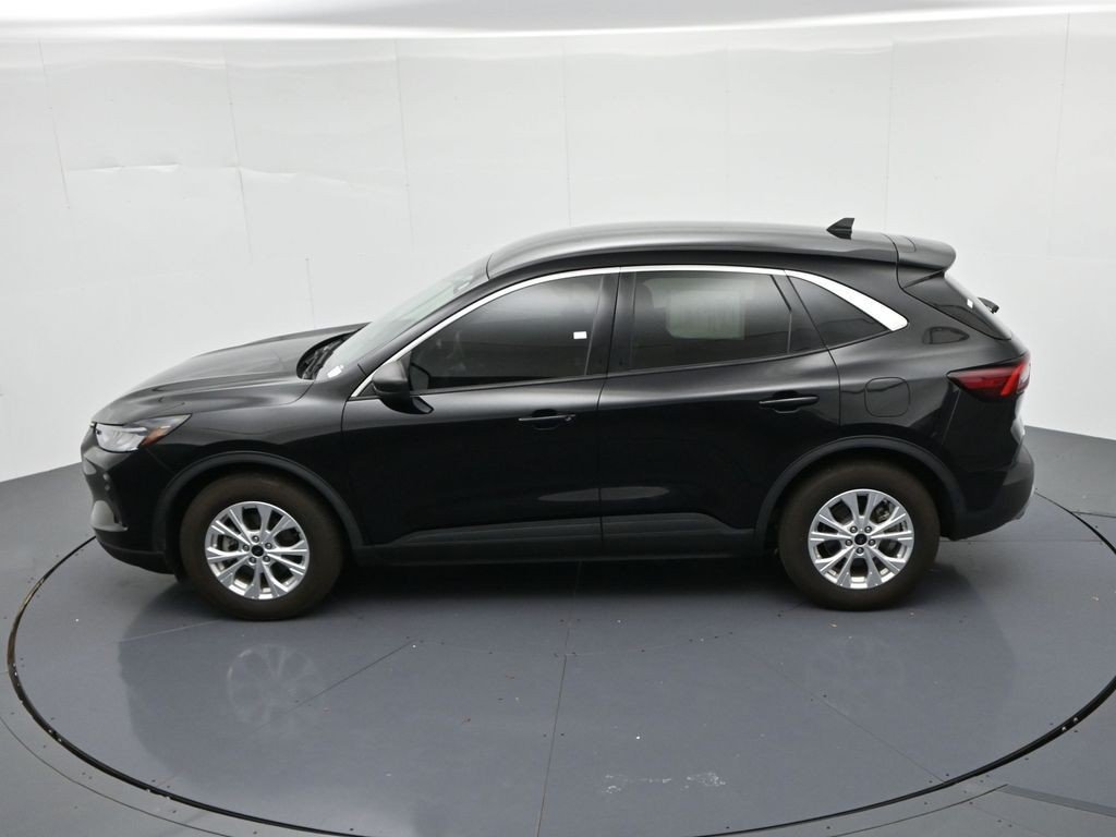 Used 2024 Black Metallic Ford Active FWD image 19