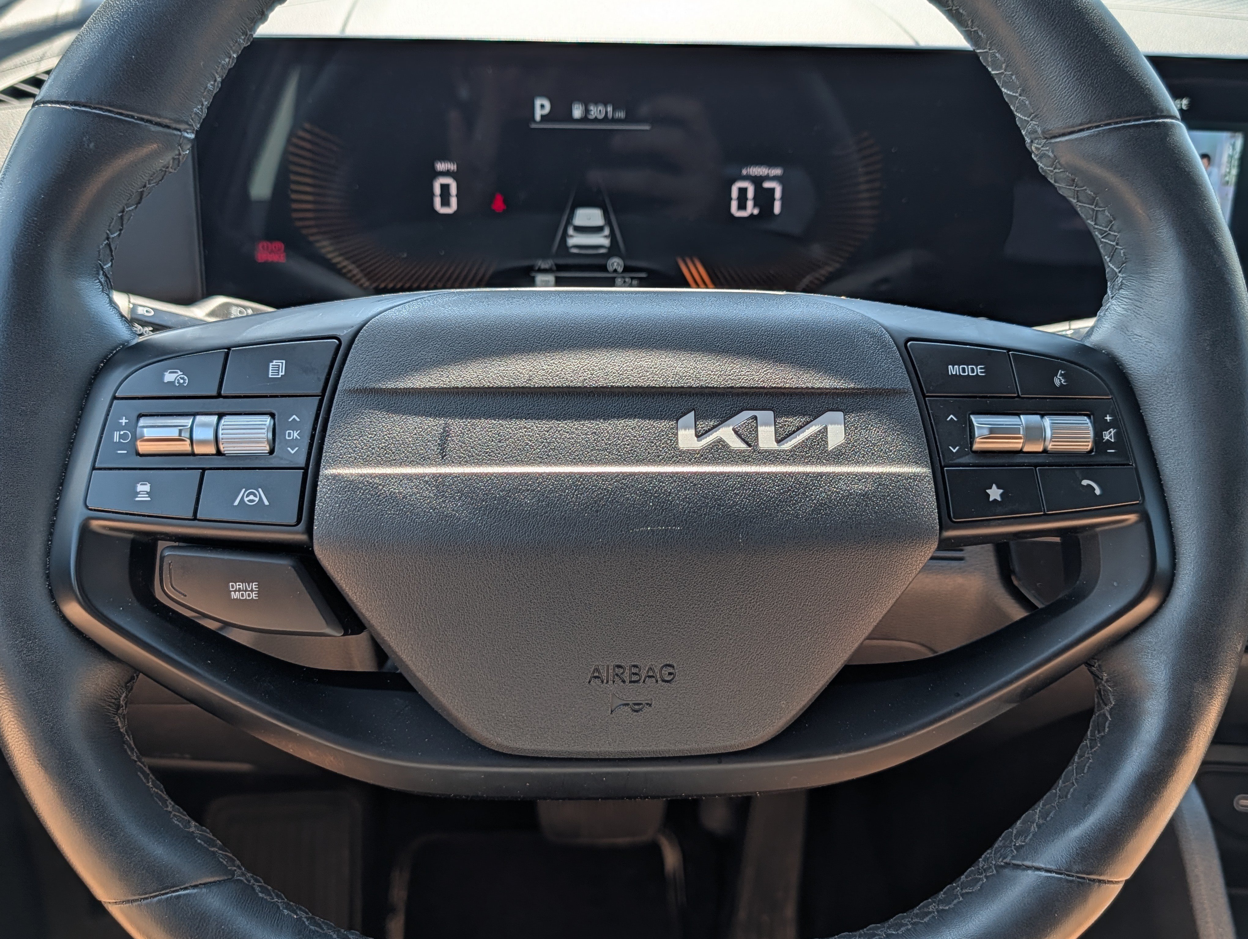 Used 2026 Panthera Metal Gray Kia EX image 25