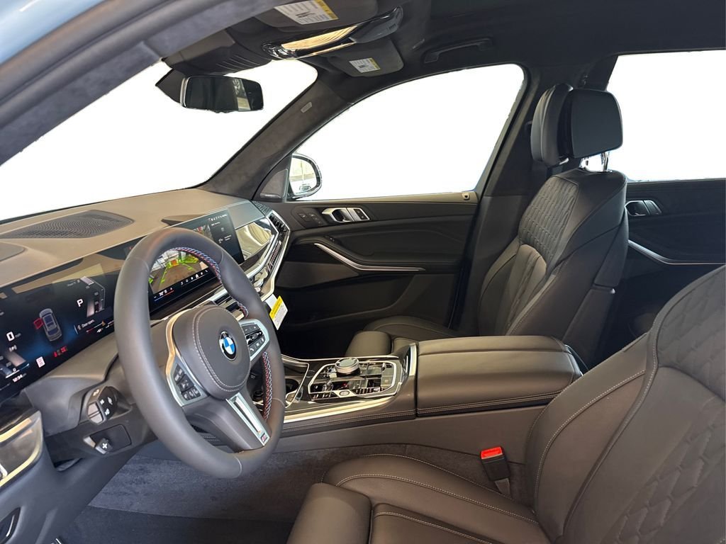 2026 BMW X7 M60i - Photo 9