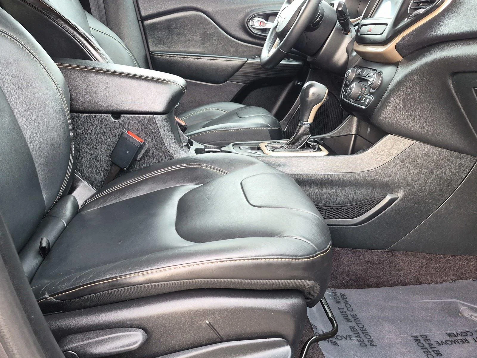 Used 2016 Granite Crystal Metallic Clearcoat Jeep Limited image 9
