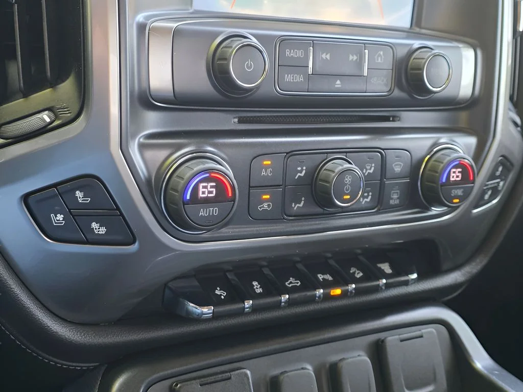 Used 2019 Blue Chevrolet LTZ image 24