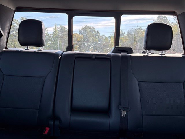 Used 2022 Silver Ford Lariat image 11