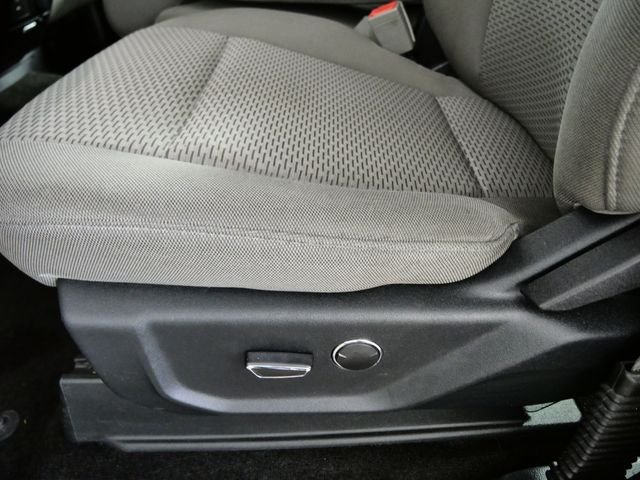 Used 2018  Ford XLT image 19