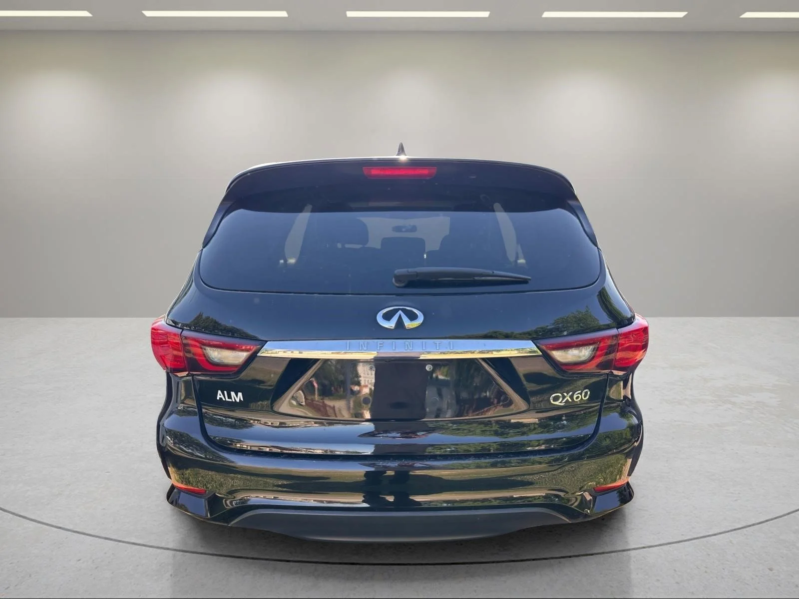 Used 2020 Black Obsidian INFINITI PURE image 4