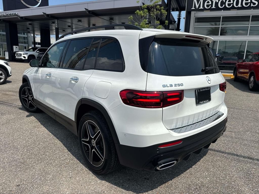 Certified Used 2025 White Mercedes-Benz GLB 250 image 5