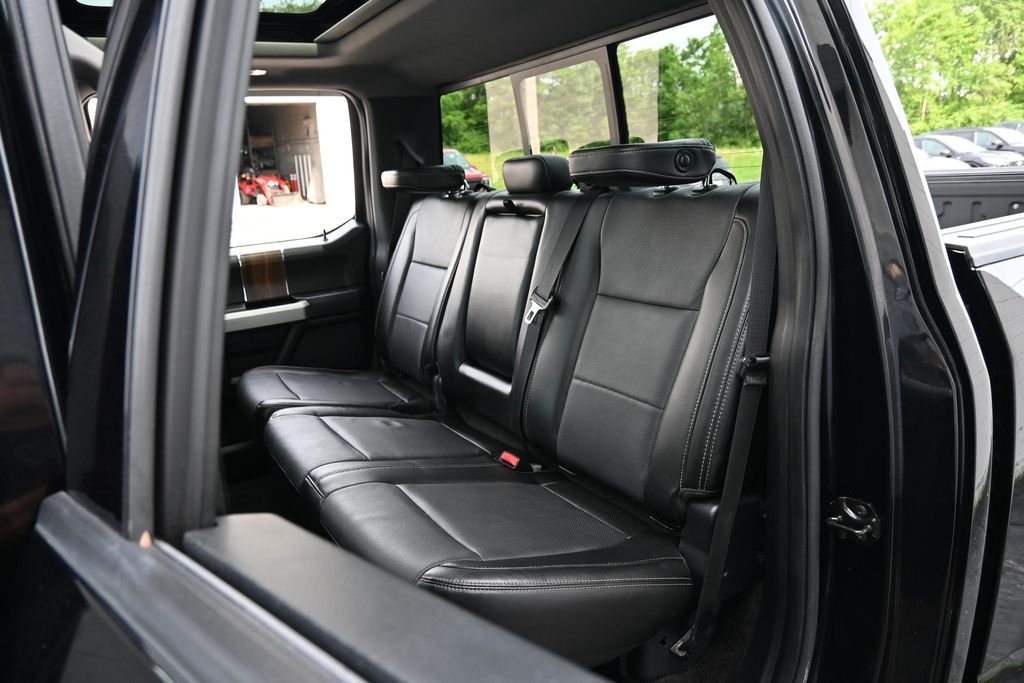 Used 2016 Black Ford Lariat image 27