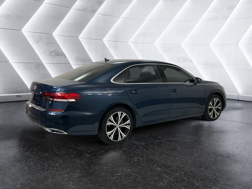 Used 2020 Blue Volkswagen 2.0T SEL image 4