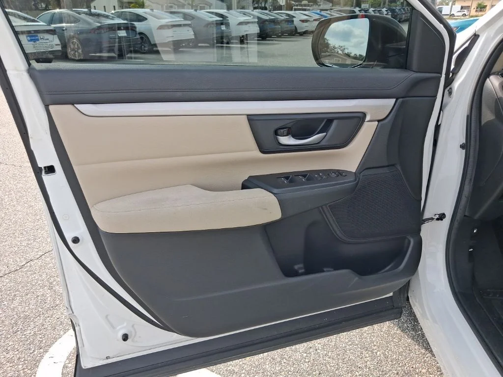 Used 2019 White Honda LX image 19