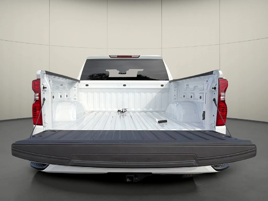 New 2026 Summit White Chevrolet Custom image 10