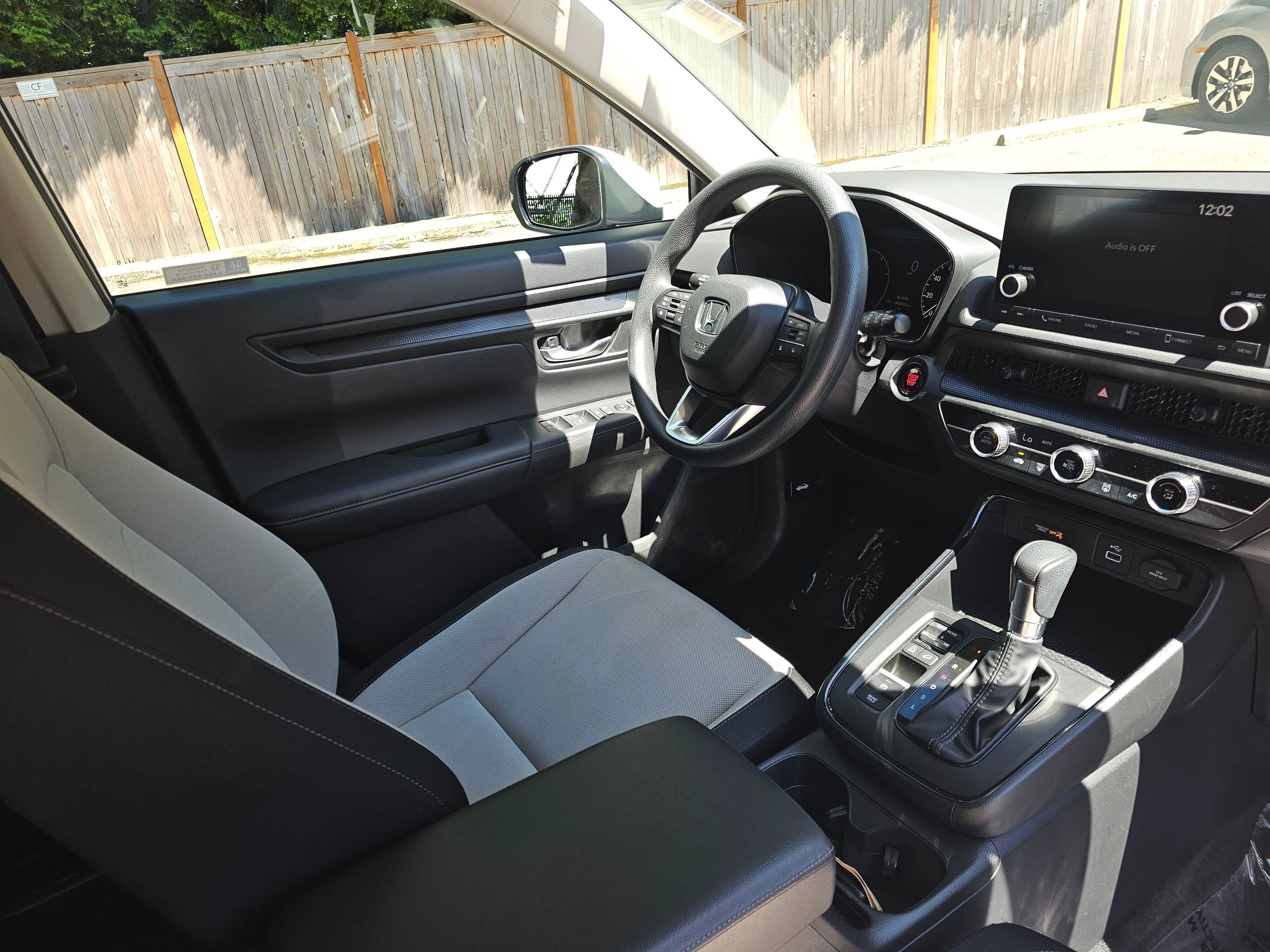 2024 Honda CR-V LX - Photo 44