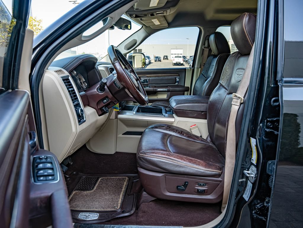 Used 2015 Brilliant Black Crystal Pearlcoat Ram Laramie Longhorn image 24