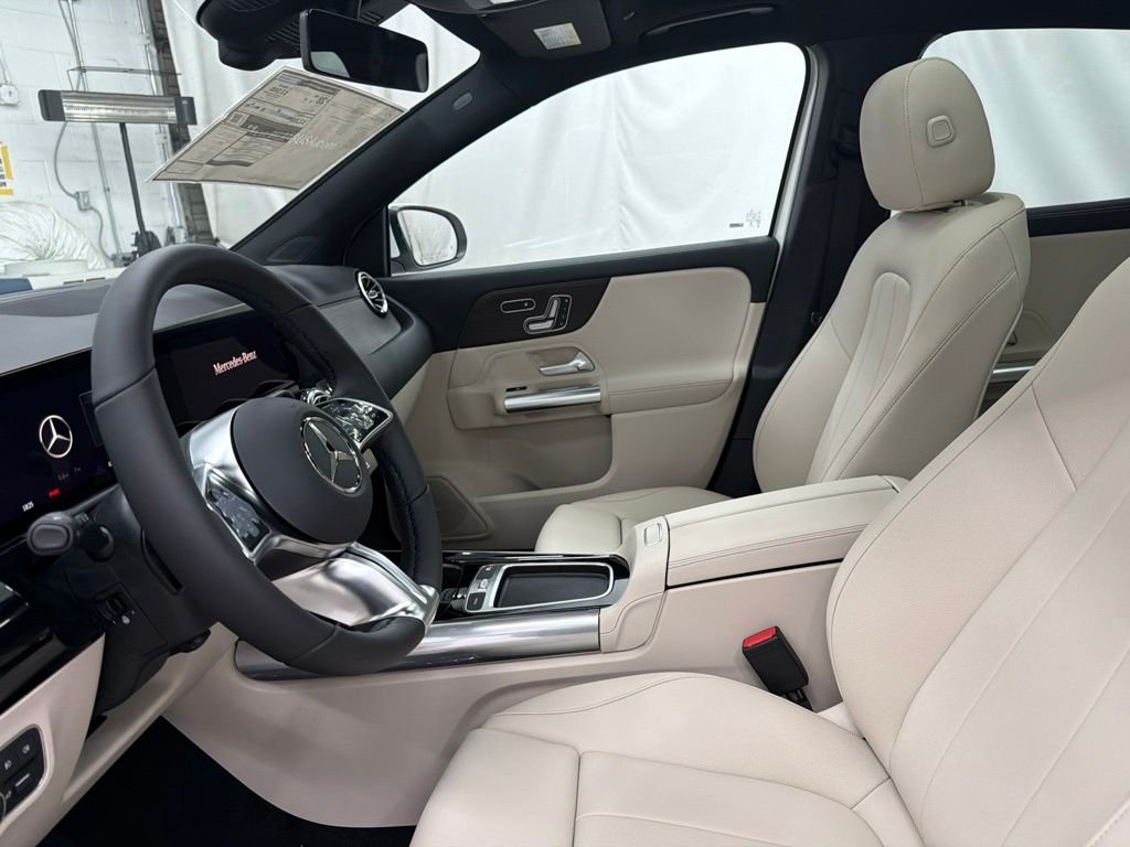 New 2026 Polar White Mercedes-Benz GLA 250 image 14