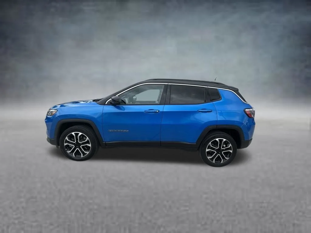 Used 2023 Blue Jeep Limited image 4
