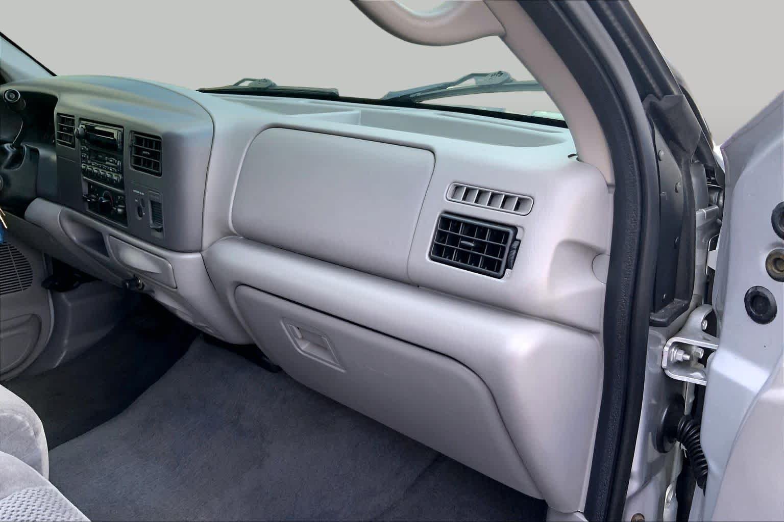 Used 2001 Platinum Ford XLT image 17