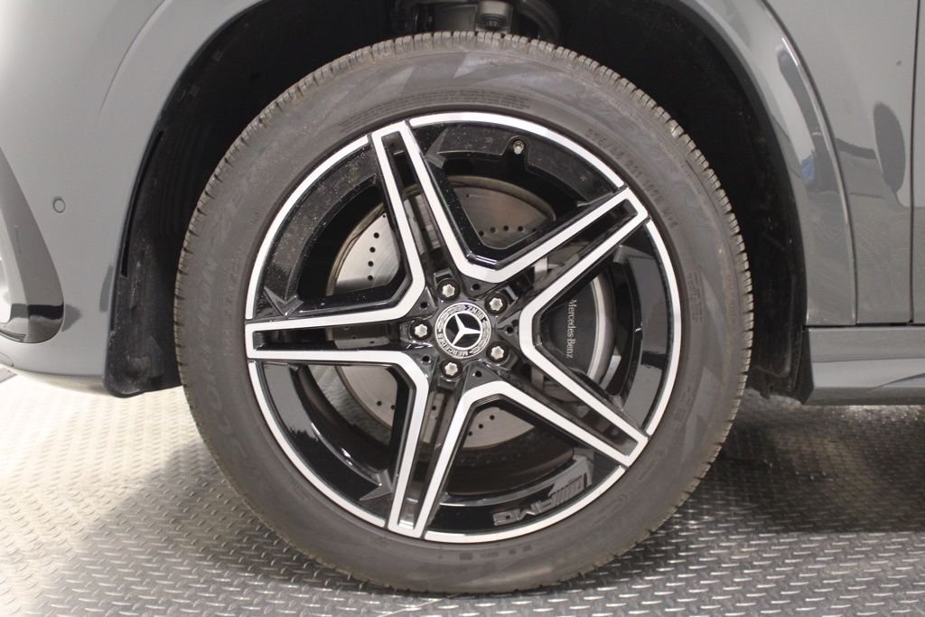 Certified Used 2026  Mercedes-Benz GLS 450 image 15