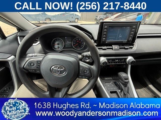 Used 2021 Midnight Black Metallic Toyota XLE image 8
