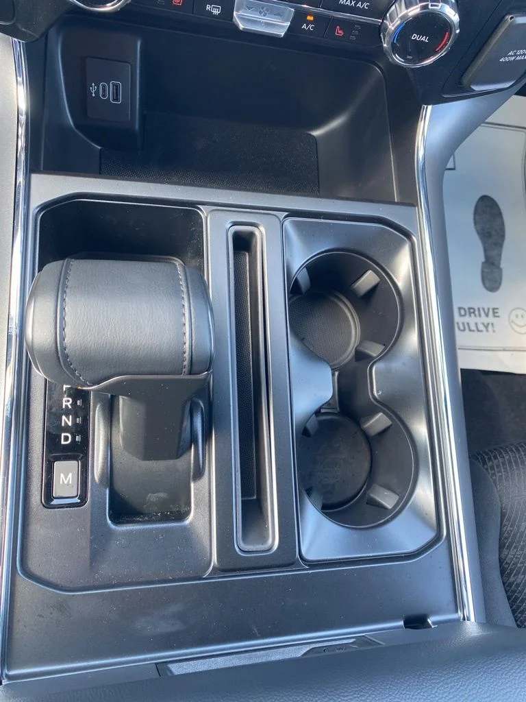 New 2026 Agate Black Metallic Ford XLT image 31