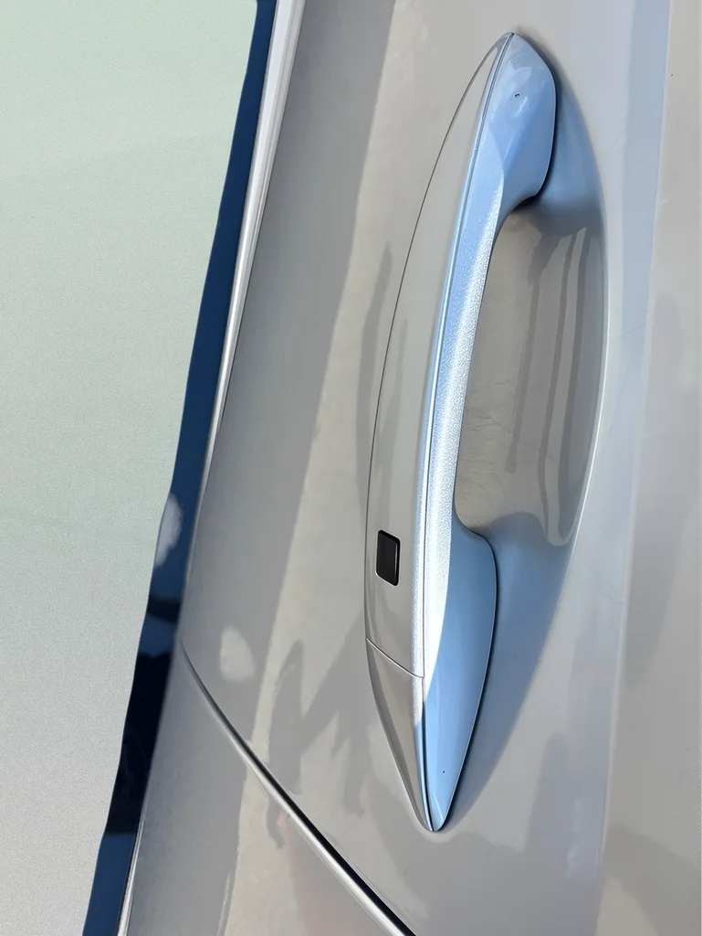 Used 2025 Silver Hyundai SEL image 22