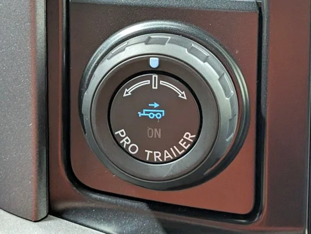 New 2026 Oxford White Ford XLT image 43
