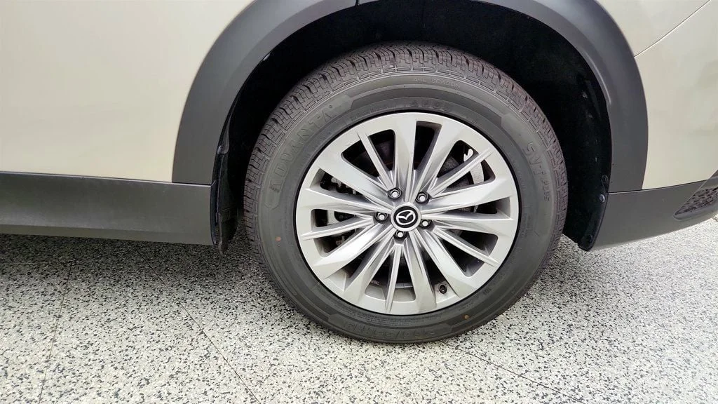 Used 2024 Platinum Quartz Mazda Preferred AWD image 9