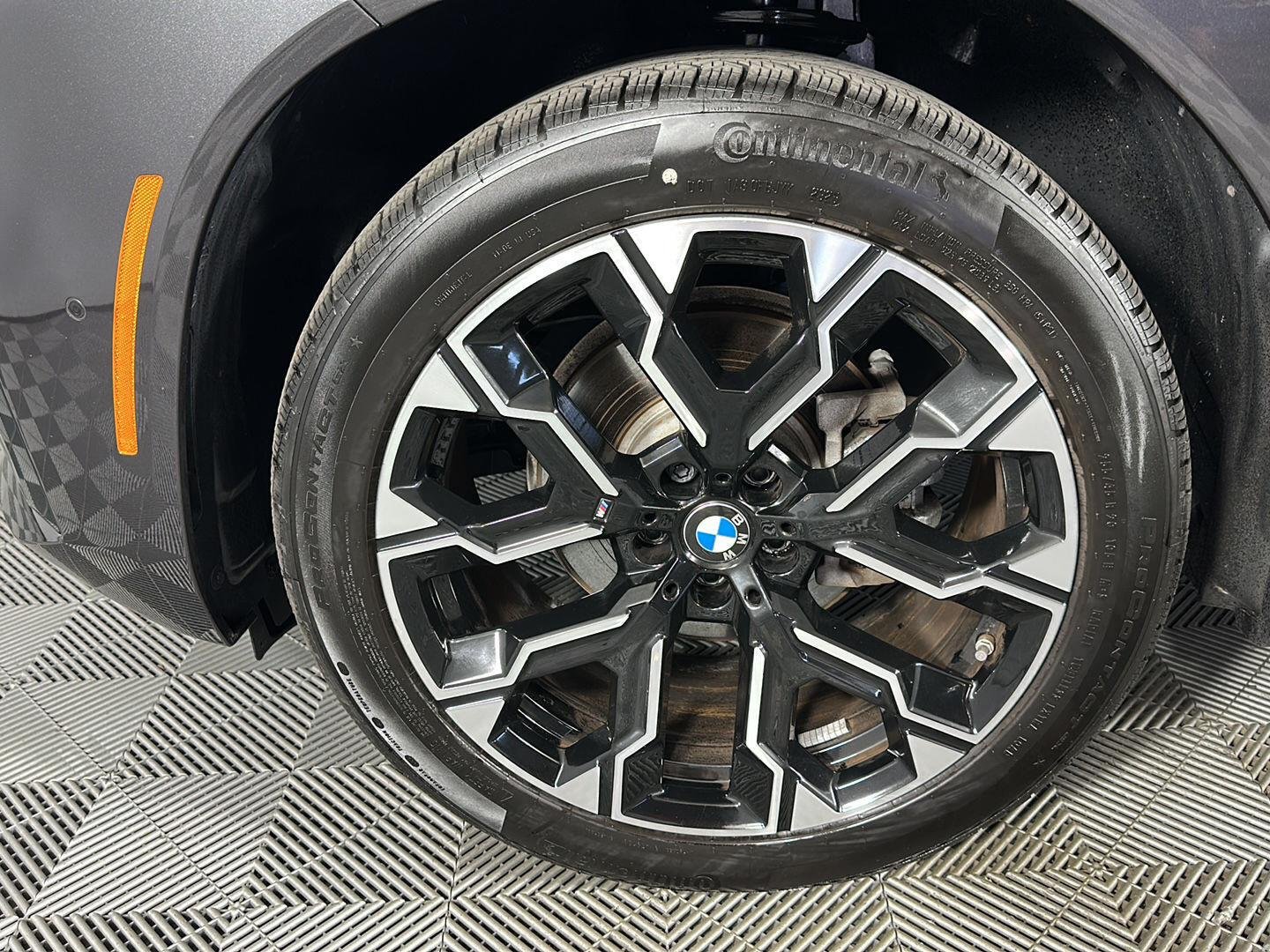 New 2026 Dark Graphite Metallic BMW 30 xDrive image 8