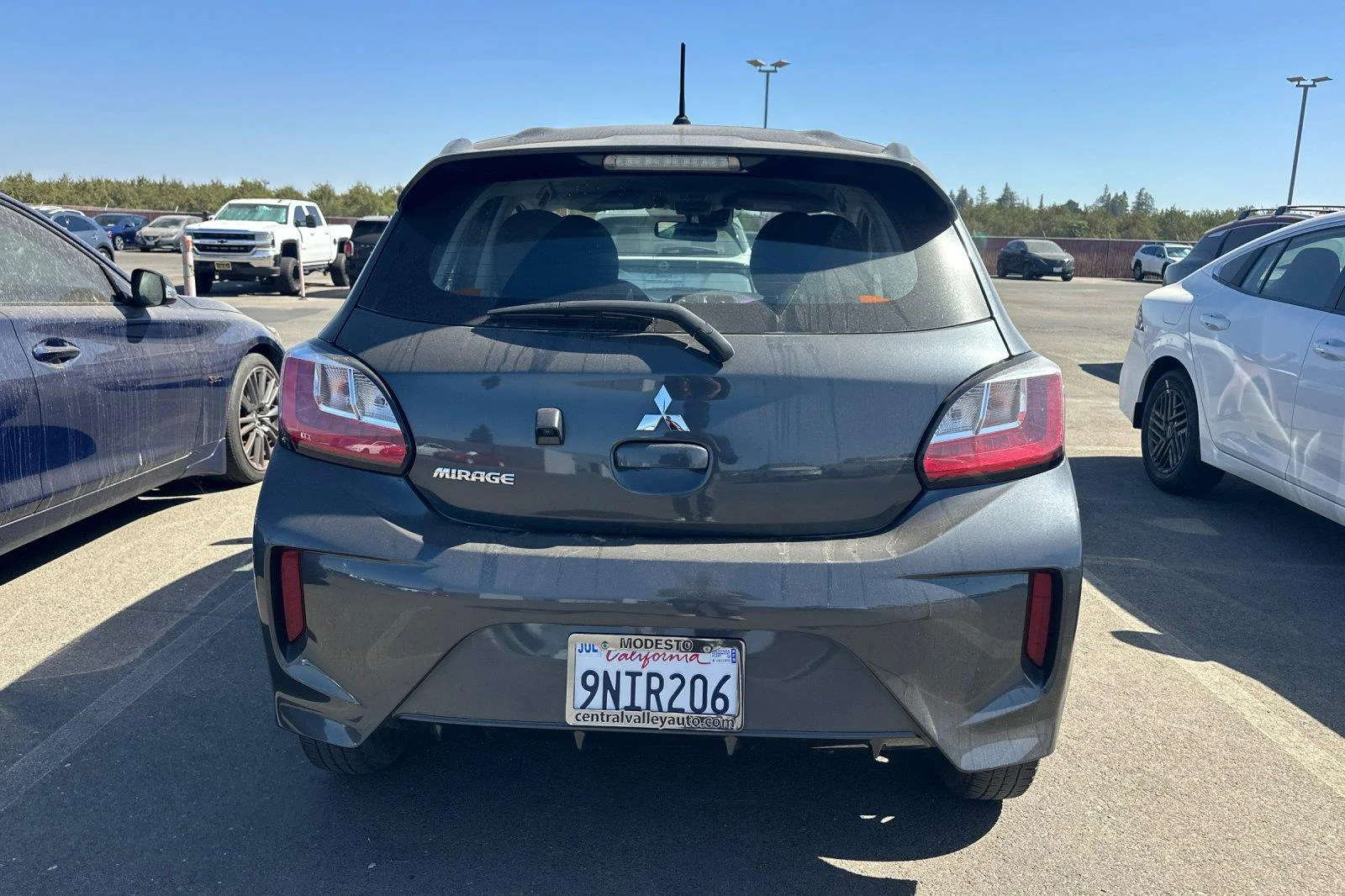 Used 2024 GRAY MITSUBISHI 4DR image 5