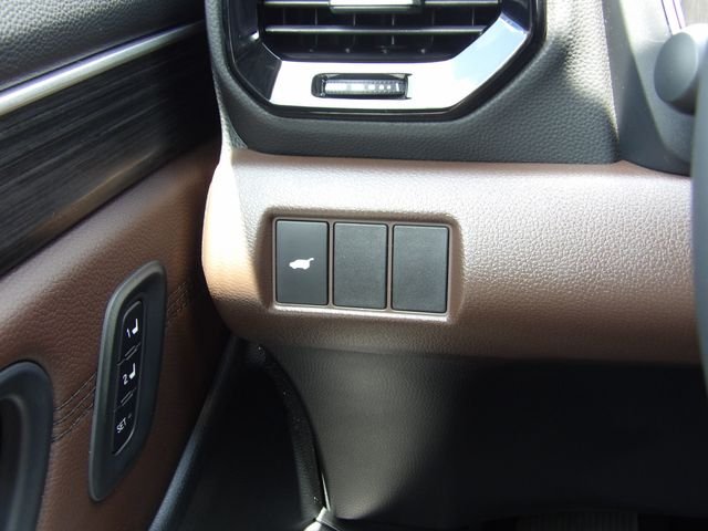 New 2026 Platinum White Pearl Honda Touring image 32