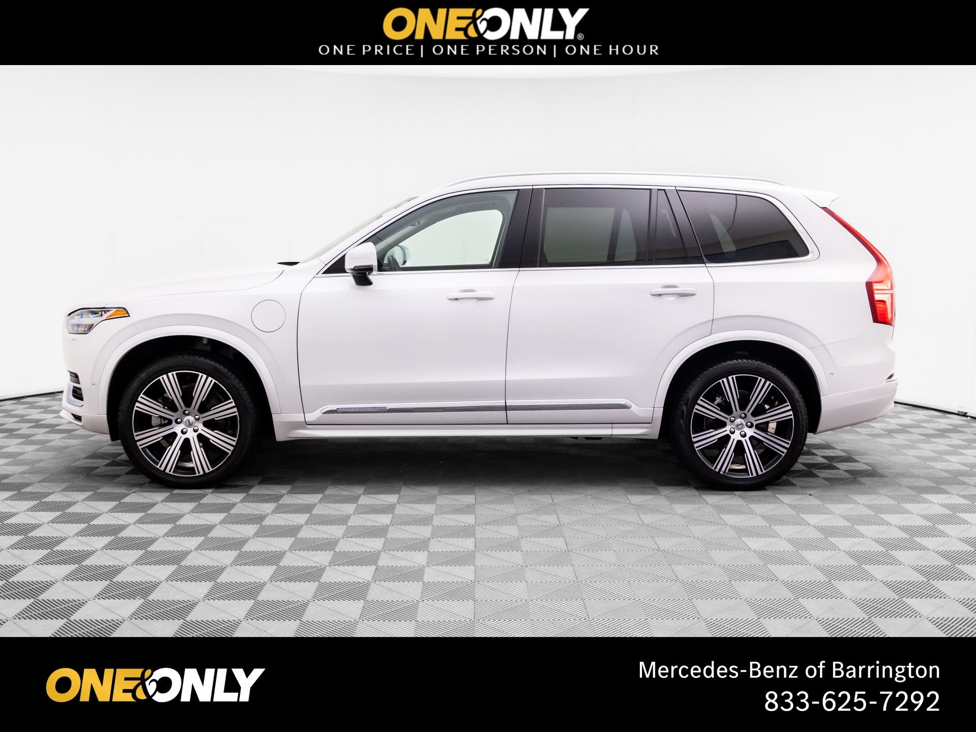 Used 2023 Volvo XC90 Plus with VIN YV4H600N0P1970042 for sale in Barrington, IL