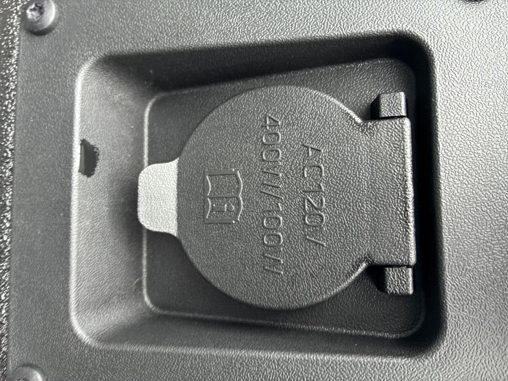 2026 Toyota Tundra Limited - Photo 44