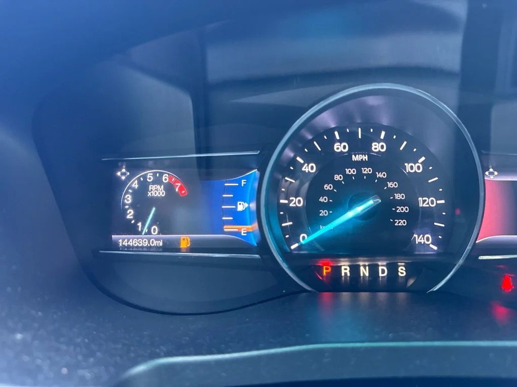 Used 2016 Magnetic Ford Sport image 13
