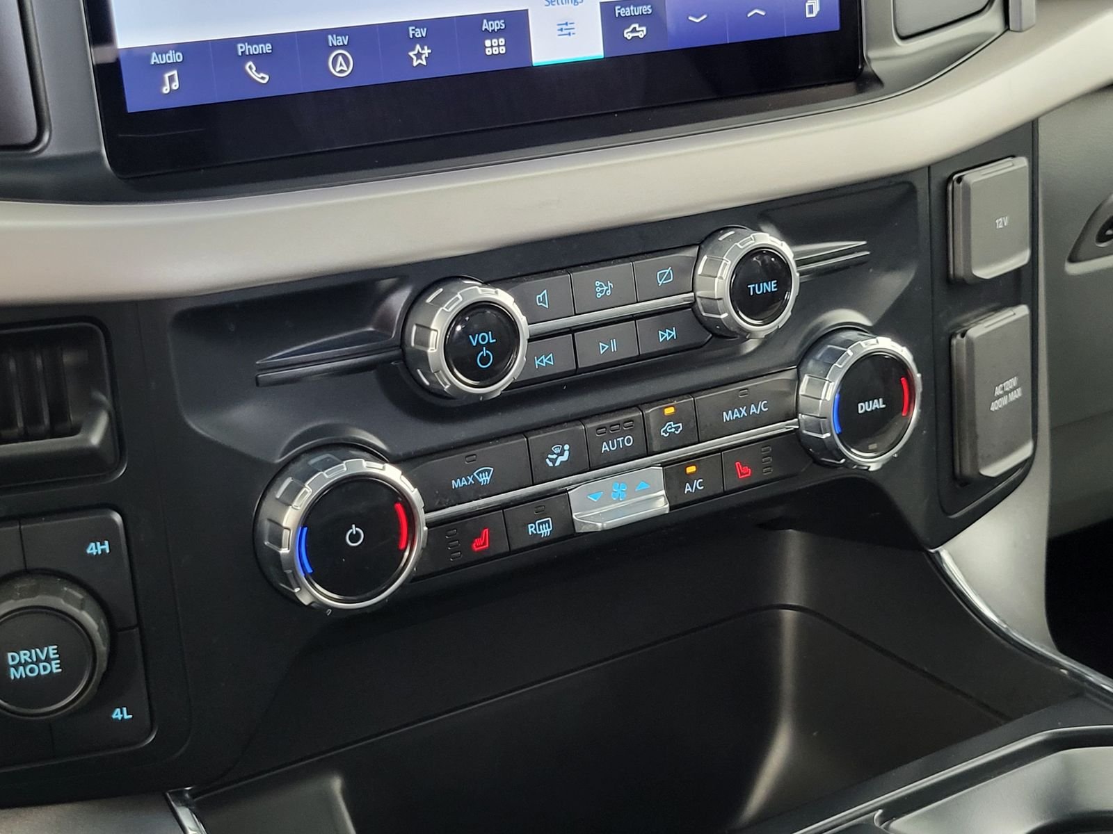 Used 2023 Black Ford XLT image 21