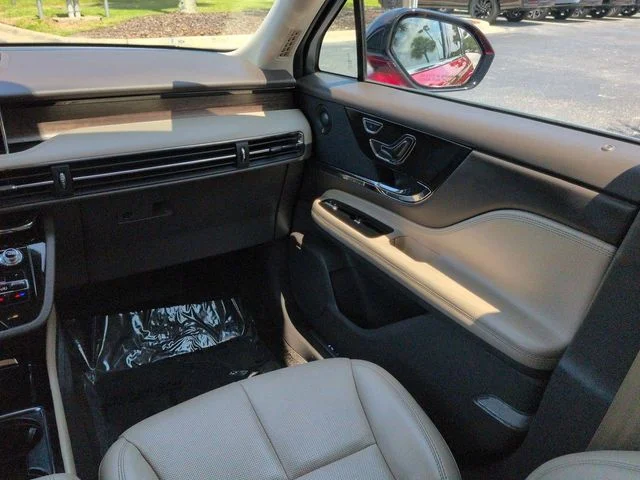 Certified Used 2020 Red Lincoln Reserve image 16
