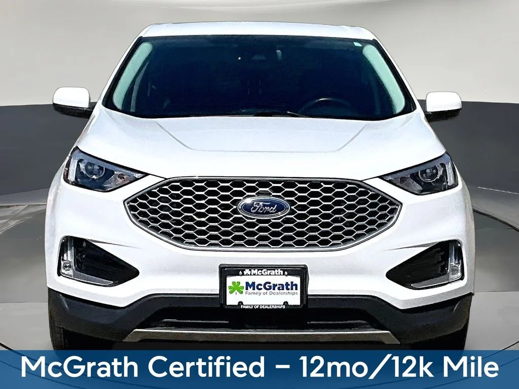 Used 2023 White Ford SEL image 2